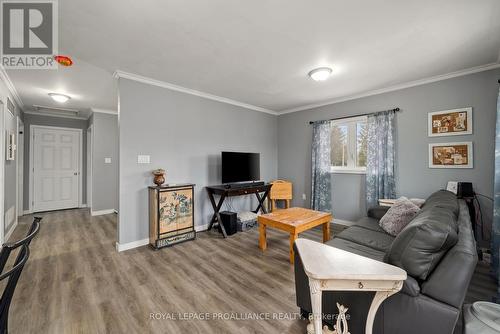 1789 Trent River Road, Trent Hills, ON - Indoor Photo Showing Living Room