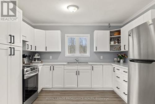 1789 Trent River Road, Trent Hills, ON - Indoor Photo Showing Kitchen With Double Sink