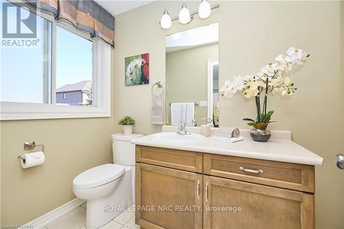 98 Cardinal Crescent, Welland, ON - Indoor Photo Showing Bathroom