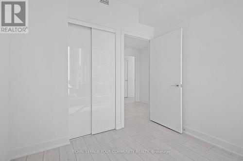 #1404 -15 Mercer St, Toronto, ON - Indoor Photo Showing Other Room