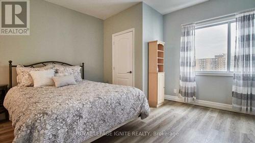 #801 -44 Bond St W, Oshawa, ON - Indoor Photo Showing Bedroom