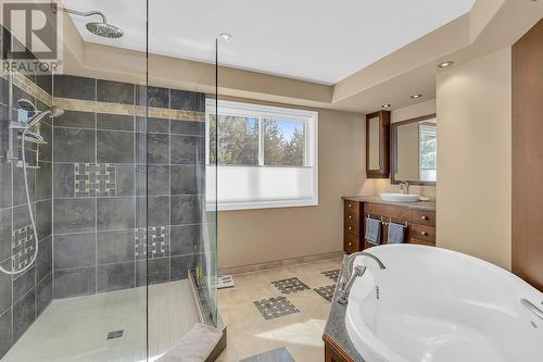 2390 Karli Court, West Kelowna, BC - Indoor Photo Showing Bathroom