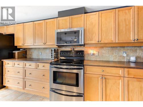 2120 Shannon Ridge Drive Unit# 106, West Kelowna, BC - Indoor Photo Showing Kitchen