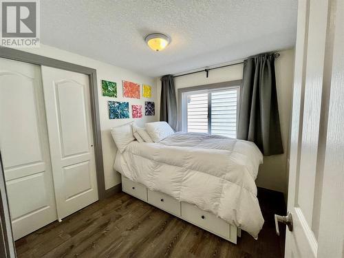 1448 Silver Sands Road, Sicamous, BC - Indoor Photo Showing Bedroom