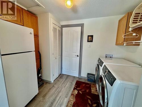 1448 Silver Sands Road, Sicamous, BC - Indoor Photo Showing Laundry Room