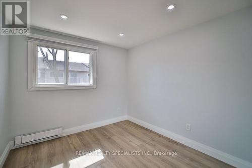 2094 Lakeshore Road W, Oakville, ON - Indoor Photo Showing Other Room