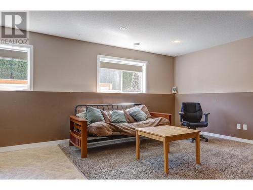 9823 Kinross Place, Coldstream, BC - Indoor
