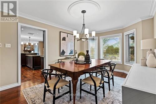 27 Meander Close, Hamilton, ON - Indoor Photo Showing Dining Room