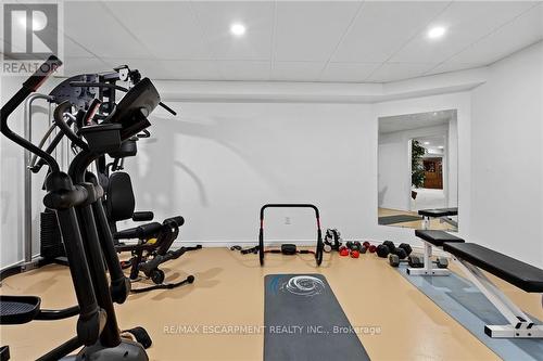 27 Meander Close, Hamilton, ON - Indoor Photo Showing Gym Room