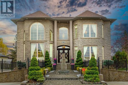 369 Toynevale Road, Pickering, ON - Outdoor With Facade