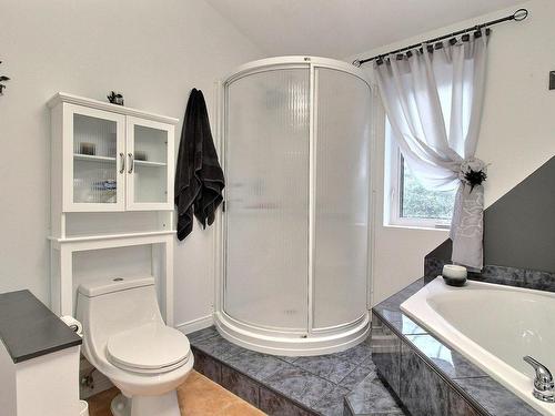 Ensuite bathroom - 316 Rue Canadienne, Val-D'Or, QC - Indoor Photo Showing Bathroom