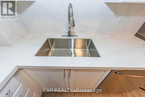 410 - 388 Prince Of Wales Drive, Mississauga, ON - Indoor Photo Showing Kitchen With Double Sink