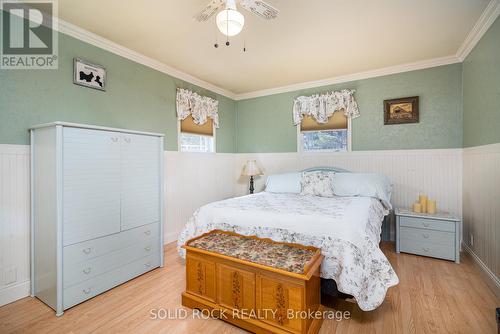 1221 Cp Lane, Central Frontenac, ON - Indoor Photo Showing Bedroom