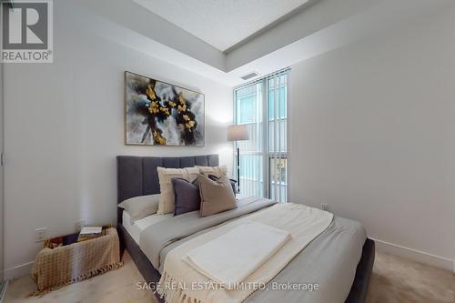402 - 770 Bay Street, Toronto, ON - Indoor Photo Showing Bedroom