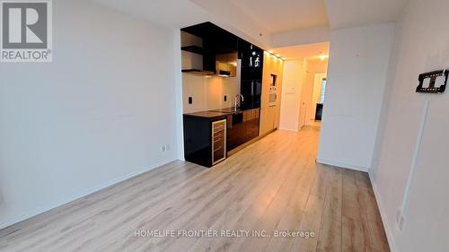 #4004 -70 Temperance St, Toronto, ON - Indoor Photo Showing Other Room