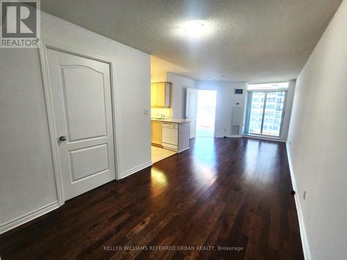 613 - 3 Rean Drive, Toronto, ON - Indoor Photo Showing Other Room