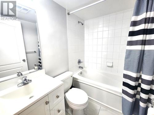 613 - 3 Rean Drive, Toronto, ON - Indoor Photo Showing Bathroom