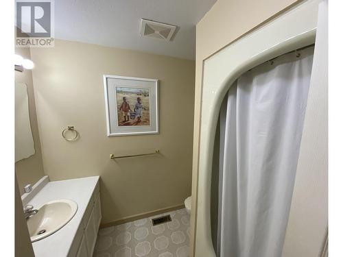 2793 Wildwood Crescent, Prince George, BC - Indoor Photo Showing Bathroom