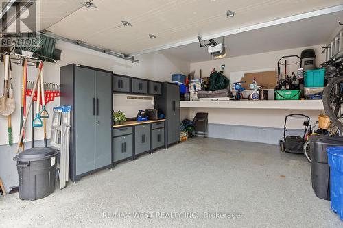 207 Greenock Dr, Vaughan, ON - Indoor Photo Showing Garage