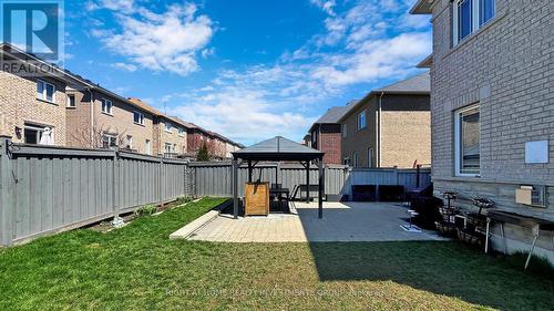 103 Old Field Cres, Newmarket, ON - Outdoor With Exterior