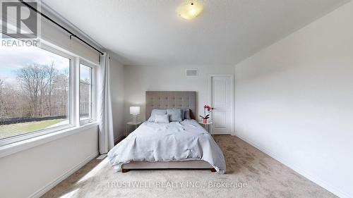 178 Rosanne Circ, Wasaga Beach, ON - Indoor Photo Showing Bedroom