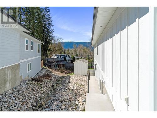 30 15Th Avenue Se, Salmon Arm, BC - Outdoor With Exterior