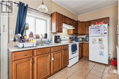 113 George Street, Carleton Place, ON - Indoor Photo Showing Kitchen With Double Sink