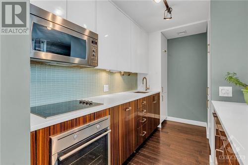 201 Parkdale Avenue Unit#903, Ottawa, ON - Indoor Photo Showing Kitchen