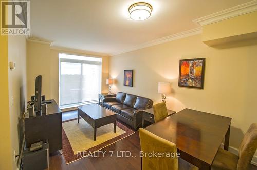 622 - 650 Sheppard Avenue E, Toronto, ON - Indoor Photo Showing Other Room