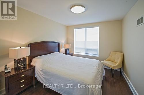 622 - 650 Sheppard Avenue E, Toronto, ON - Indoor Photo Showing Bedroom