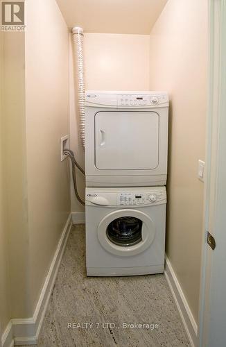 622 - 650 Sheppard Avenue E, Toronto, ON - Indoor Photo Showing Laundry Room