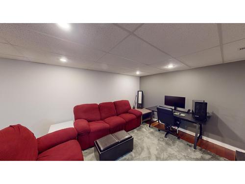 411 9Th Avenue S, Cranbrook, BC - Indoor Photo Showing Basement