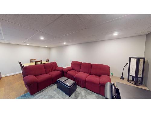 411 9Th Avenue S, Cranbrook, BC - Indoor Photo Showing Basement
