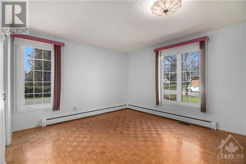 894 Rand Avenue, Ottawa, ON - Indoor Photo Showing Other Room