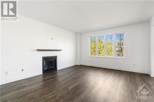 346 Antler Court, Almonte, ON - Indoor Photo Showing Living Room With Fireplace