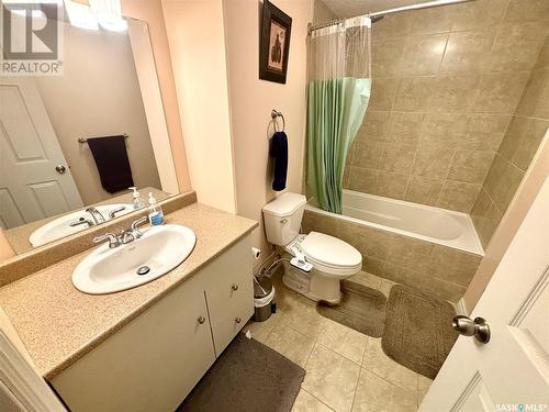 104 Atton Crescent, Saskatoon, SK - Indoor Photo Showing Bathroom