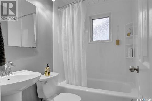 123 Osler Street, Regina, SK - Indoor Photo Showing Bathroom