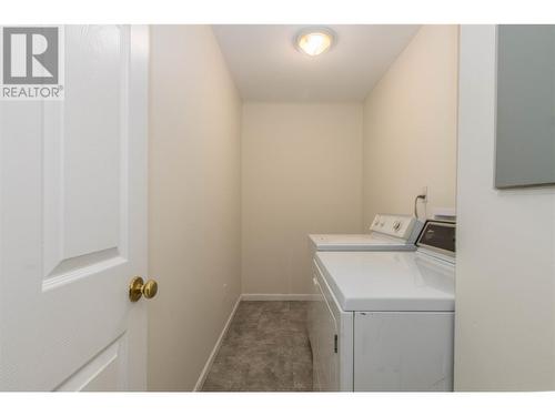 851 5 Avenue Sw Unit# 105, Salmon Arm, BC - Indoor Photo Showing Laundry Room