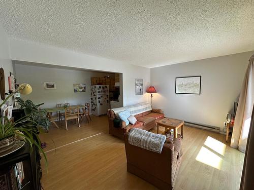 201 - 880 Wordsworth Avenue, Warfield, BC - Indoor Photo Showing Other Room
