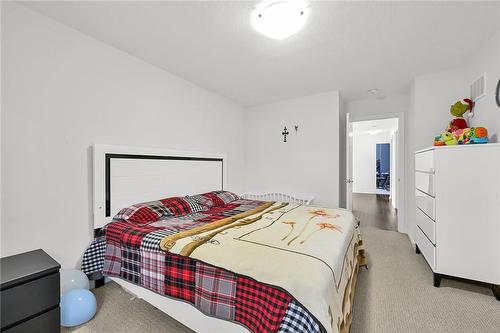 235 Stone Church Road E, Hamilton, ON - Indoor Photo Showing Bedroom