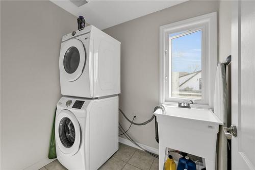 235 Stone Church Road E, Hamilton, ON - Indoor Photo Showing Laundry Room