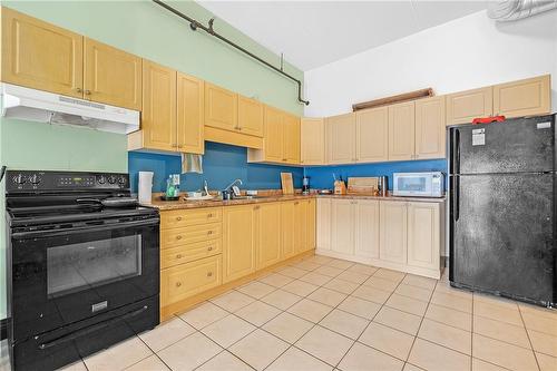 150 Colborne Street|Unit #304, Brantford, ON - Indoor Photo Showing Kitchen