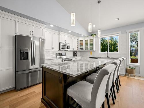 3886 Royston Rd, Courtenay, BC - Indoor Photo Showing Kitchen With Upgraded Kitchen