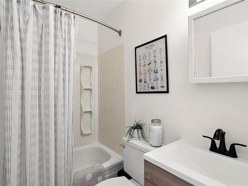 2061 Kaltasin Rd, Sooke, BC - Indoor Photo Showing Bathroom