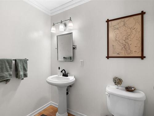 2061 Kaltasin Rd, Sooke, BC - Indoor Photo Showing Bathroom
