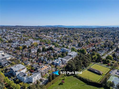 301-920 Park Blvd, Victoria, BC - Outdoor With View