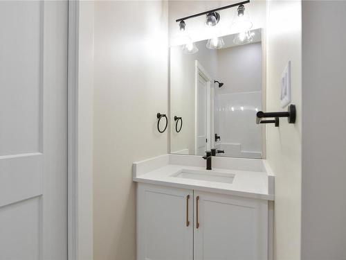 2104 Longspur Dr, Langford, BC - Indoor Photo Showing Bathroom