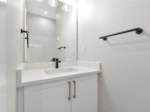 2104 Longspur Dr, Langford, BC - Indoor Photo Showing Bathroom