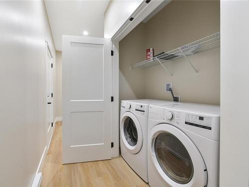 2104 Longspur Dr, Langford, BC - Indoor Photo Showing Laundry Room
