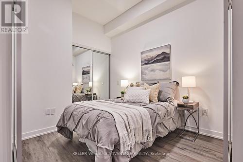 #307 -39 Roehampton Ave, Toronto, ON - Indoor Photo Showing Bedroom